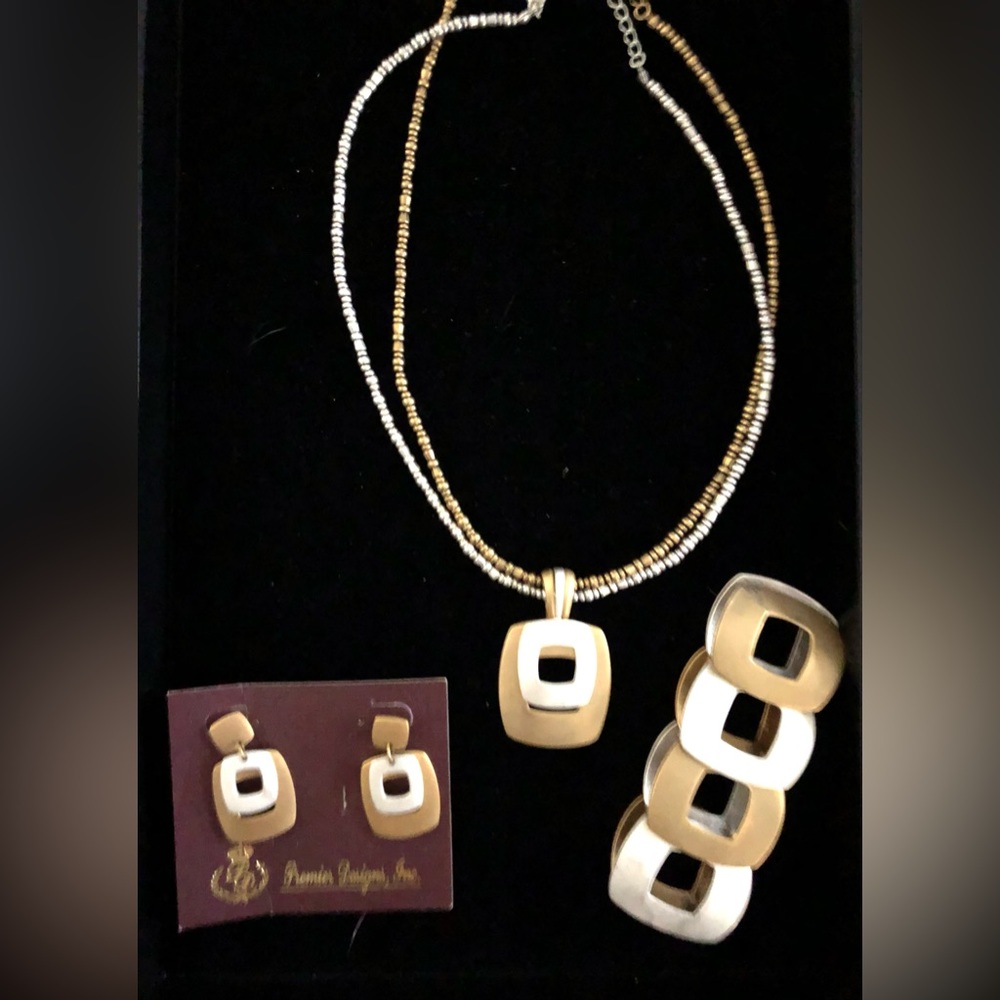 Pacific Premier Jewelry Set
Antiqued matte gold & silver plated NL, B & ER